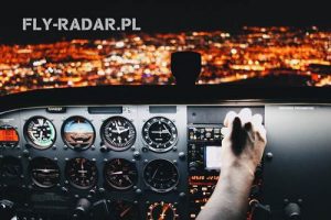 Fly Radar to skaner lotów w czasie rzeczywistym.